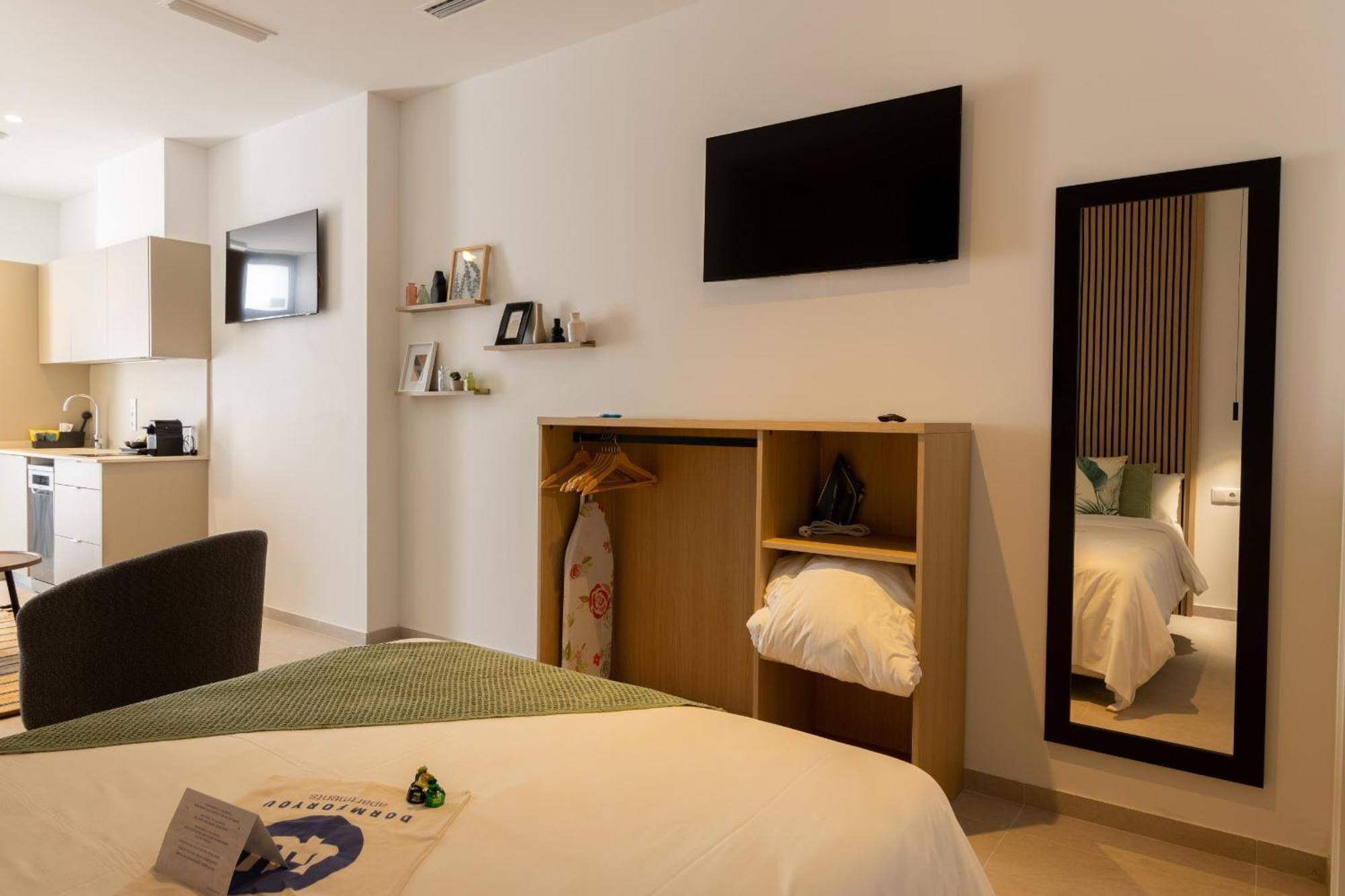 Dorm4You Arena Plaza Valensiya Dış mekan fotoğraf